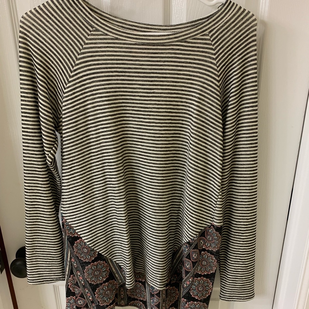 Stitch fix spade & heart tunic top
